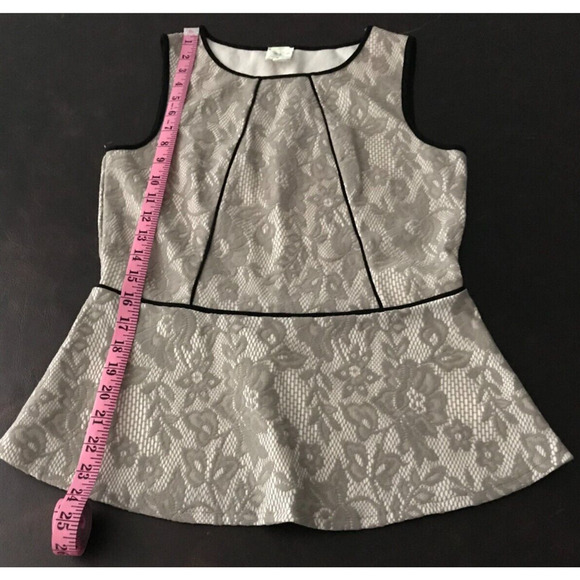 Anthropologie Weston Wear Woman's Peplum Blouse with Lace Overlay - Size Small - Picture 7 of 9